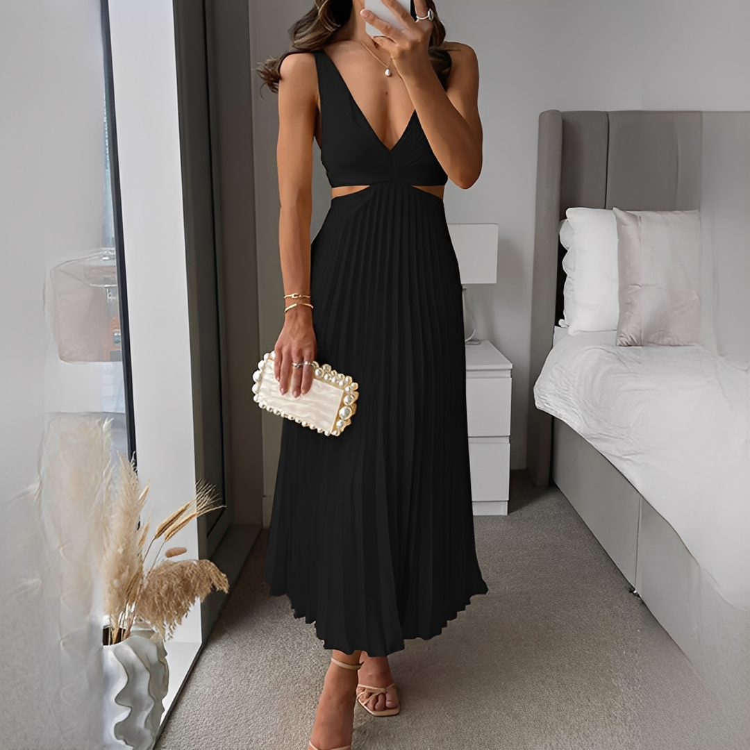 Emily – Elegant Pleated Maxi Dress - Image 6