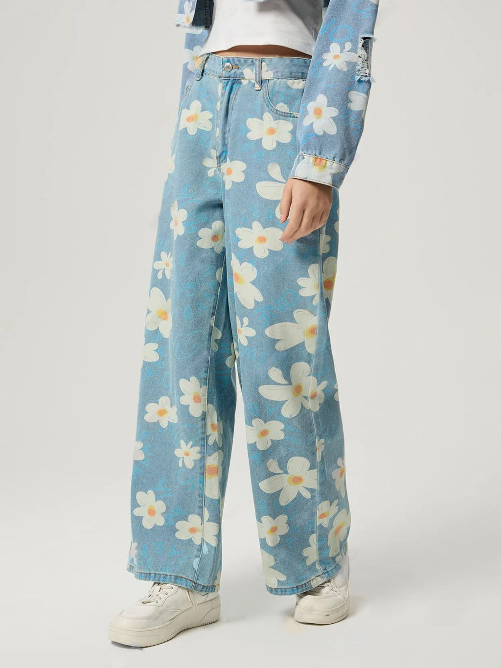 Lily – Women Floral Print Wide-Leg Trousers - Image 4