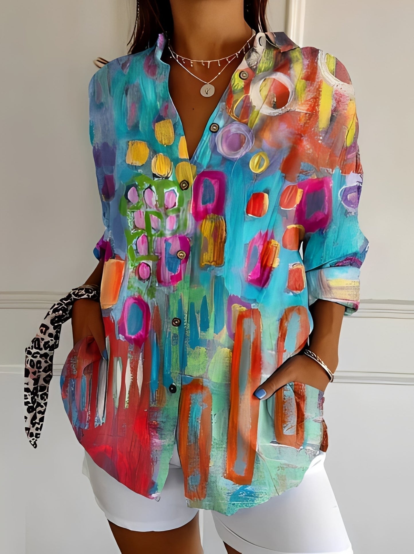 María – Stilvolle Damenbluse mit modernem Print