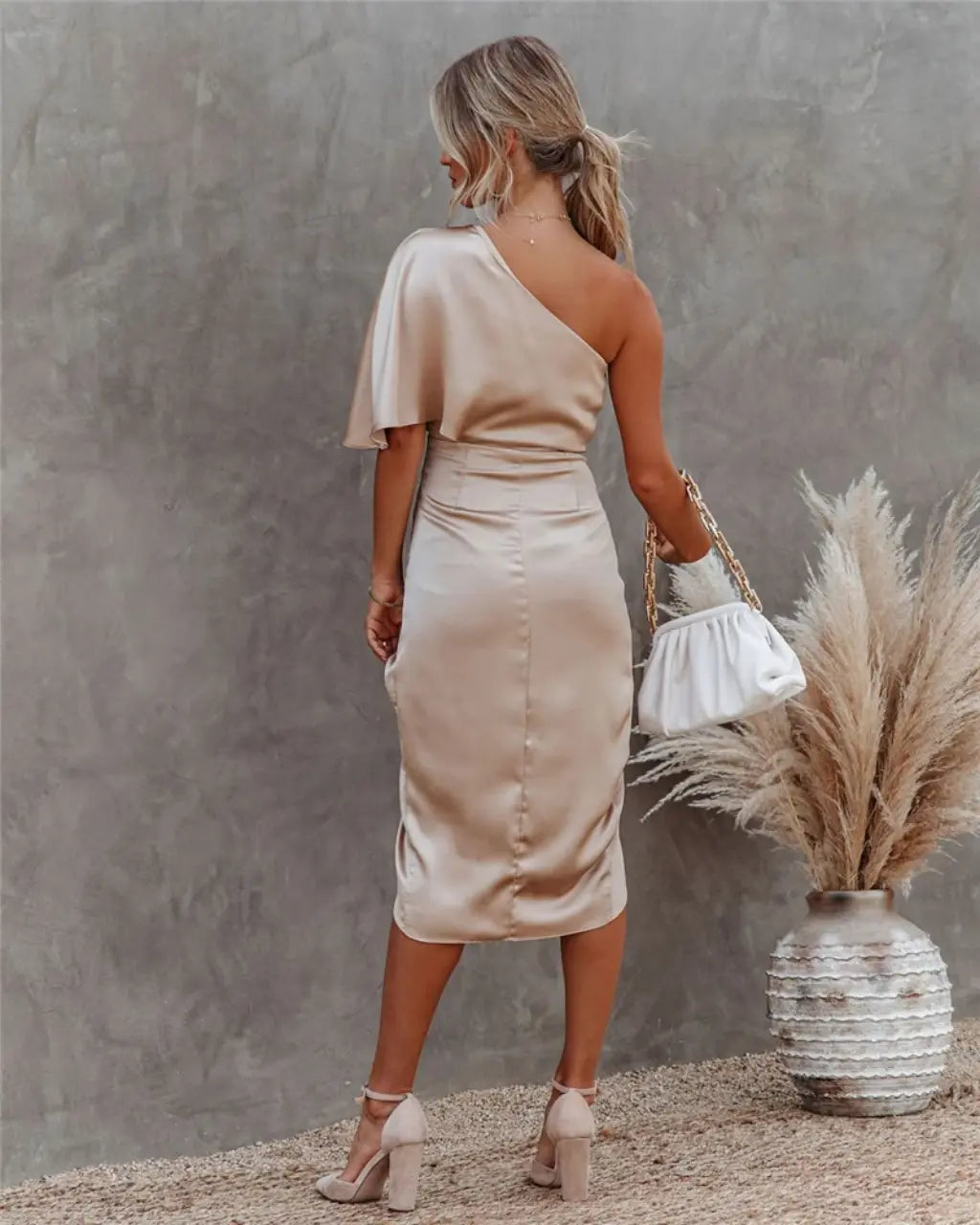 Alba – Drapiertes Asymmetrisches Midi-Kleid für Damen