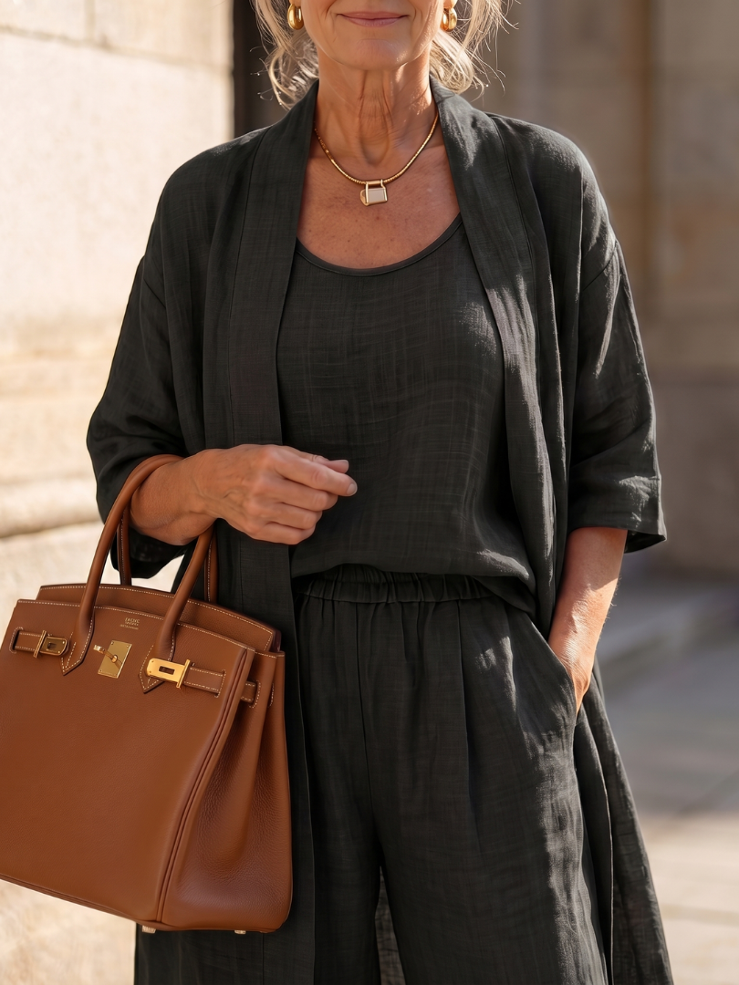 Elegantes Damen Outfit mit lockerem Oberteil und bequemen Hosen – J&B - 16 - Atelier-Zofia