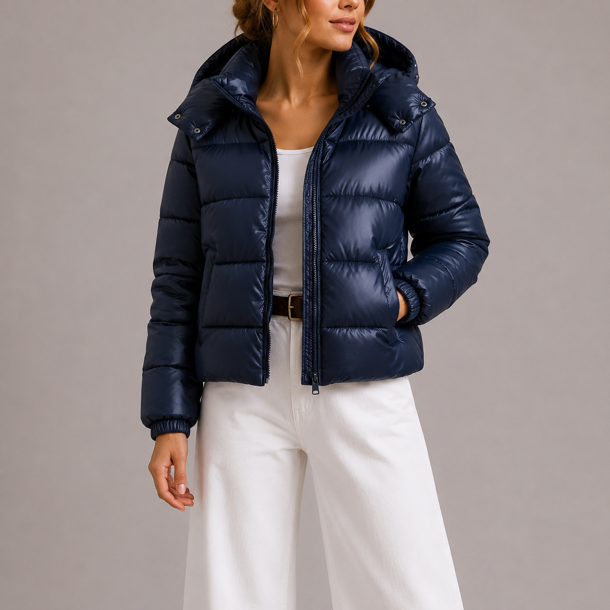 Damen Daunenjacke mit Kapuze und Reißverschluss - J&B - 2 - Atelier-Zofia
