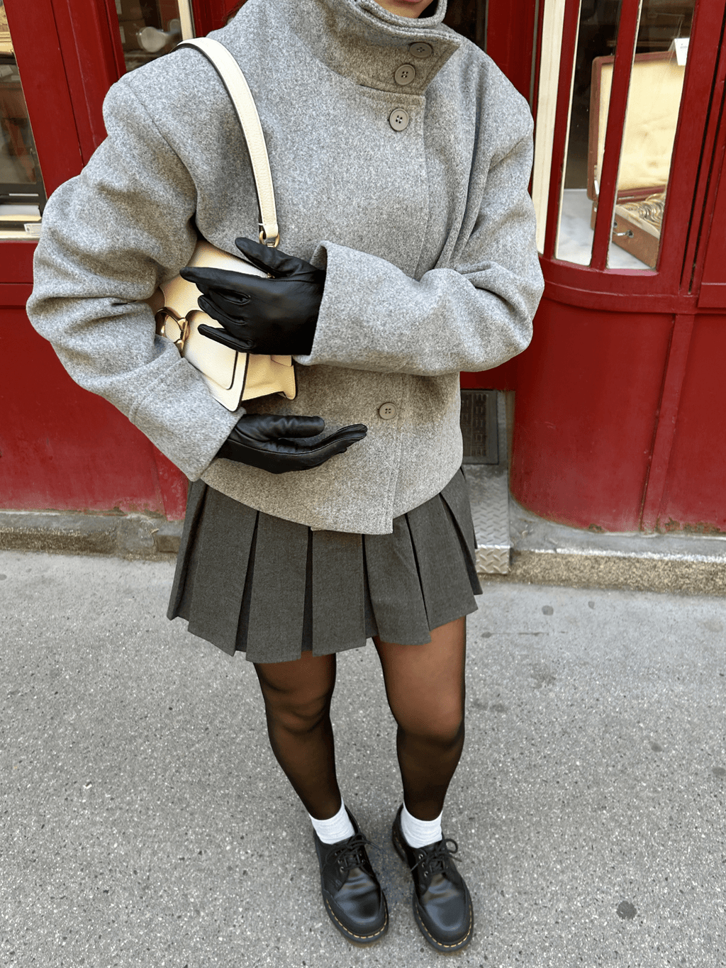 Elegante Damenjacke mit hohem Kragen und lässiger Passform - J&B - 3 - Atelier-Zofia