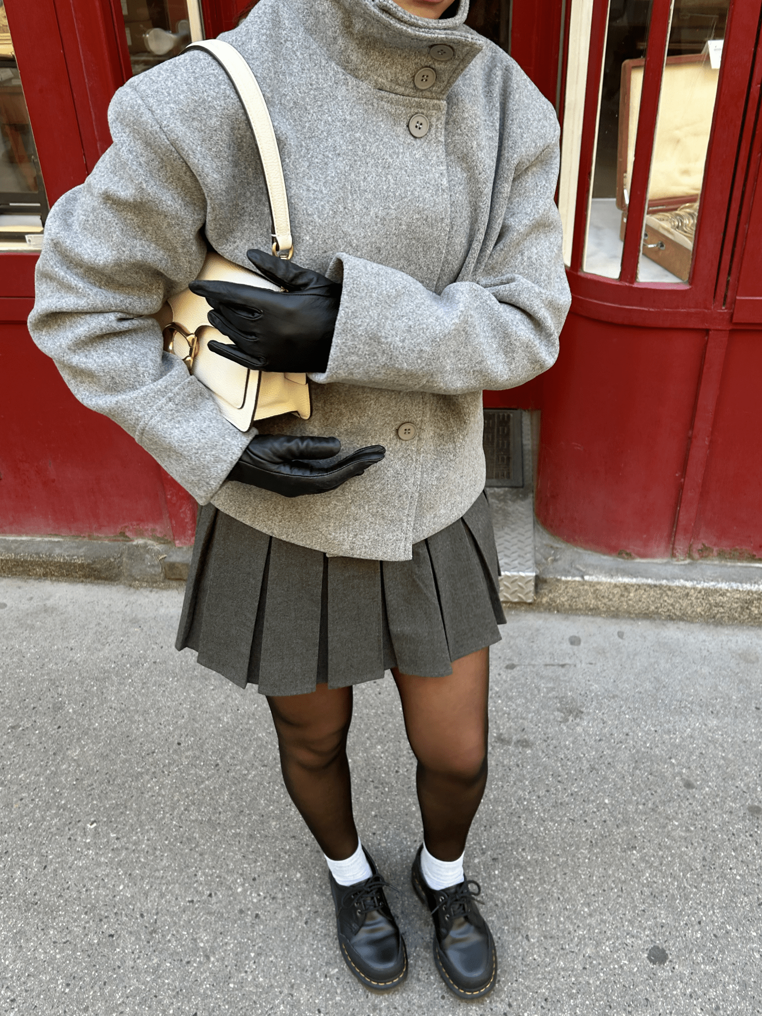 Elegante Damenjacke mit hohem Kragen und lässiger Passform - J&B - 3 - Atelier-Zofia