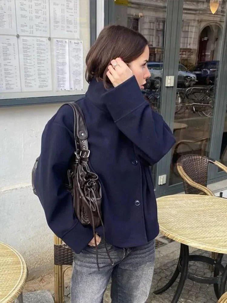 Elegante Damenjacke mit hohem Kragen und lässiger Passform - J&B - 17 - Atelier-Zofia