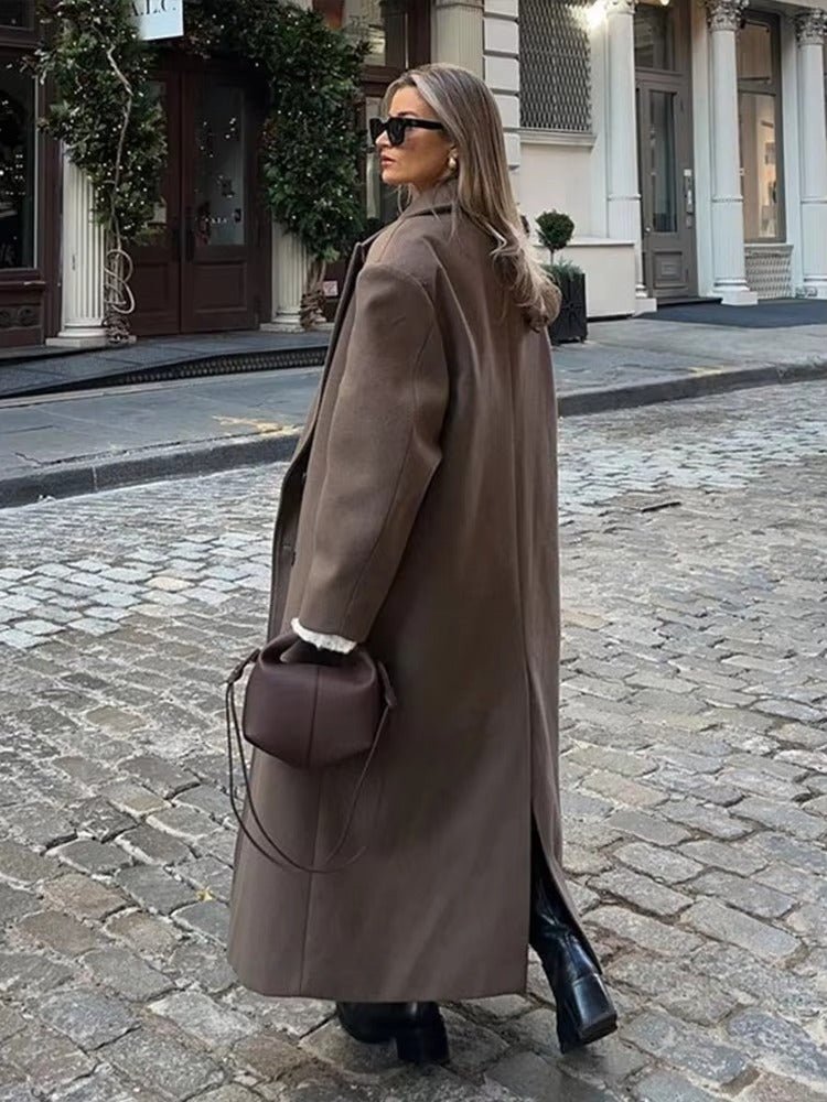 Stilvolle lange Jacke für Damen mit lässigem Schnitt und breitem Revers - J&B - 5 - Atelier-Zofia
