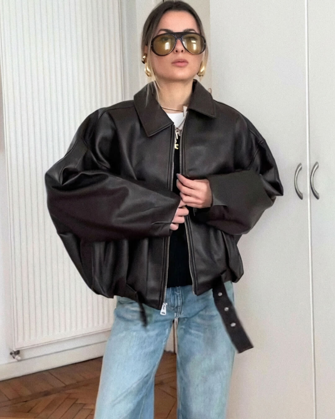 Damen Bomberjacke im Oversized-Stil mit Taillengürtel - J&B - 2 - Atelier-Zofia