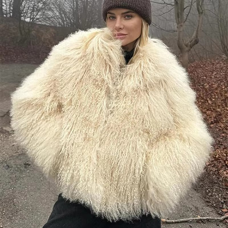 Damen Oversize Kunstfelljacke mit hohem Kragen - Stylisch und Warm von J&B - 3 - Atelier-Zofia