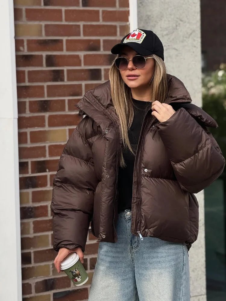 Modische Damen Pufferjacke mit kurzem Schnitt und Reißverschluss - J&B - 5 - Atelier-Zofia