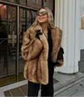 Damen Kunstfelljacke mit offener Form und luxuriöser Haptik - J&B - 1 - Atelier-Zofia