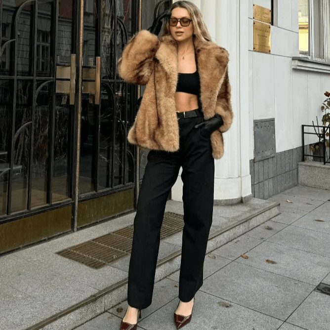 Damen Kunstfelljacke mit offener Form und luxuriöser Haptik - J&B - 2 - Atelier-Zofia