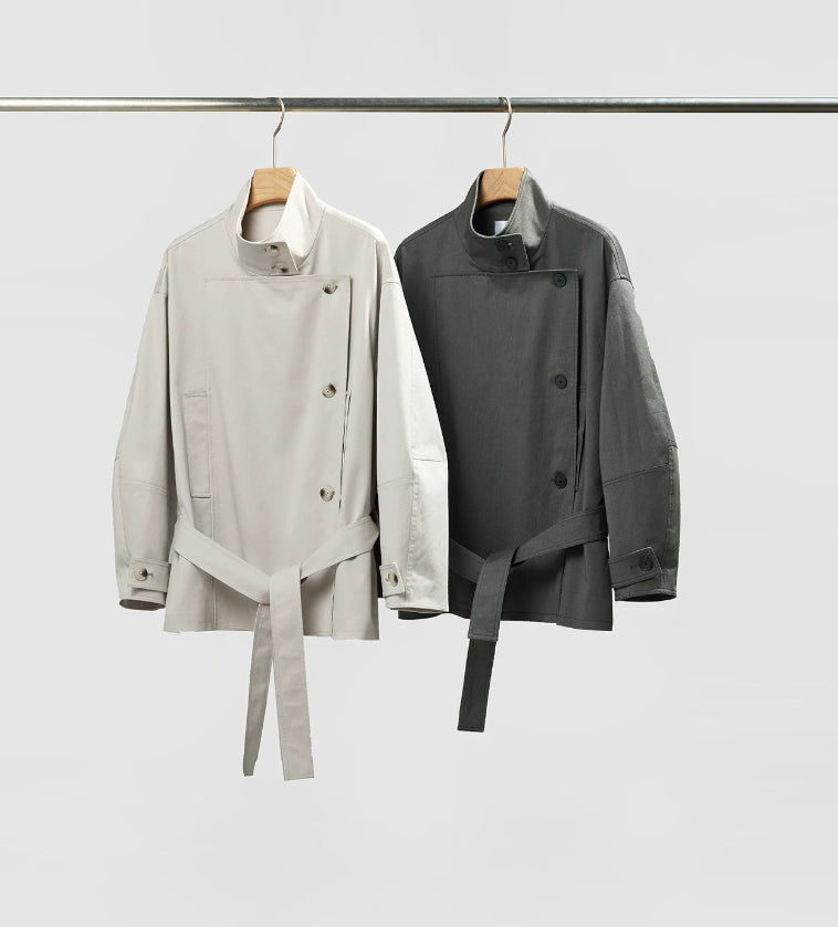 Modische Damenjacke mit doppelter Knopfleiste und lockerer Passform - J&B - 8 - Atelier-Zofia