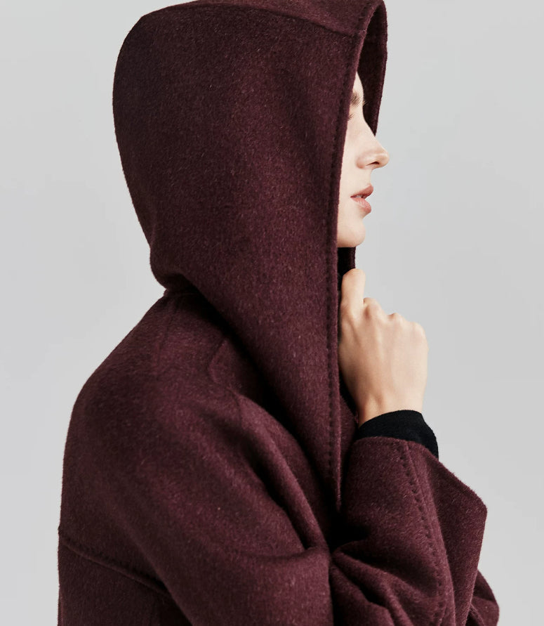 Kapuzenjacke für Damen mit tailliertem Gürtel - J&B - 6 - Atelier-Zofia