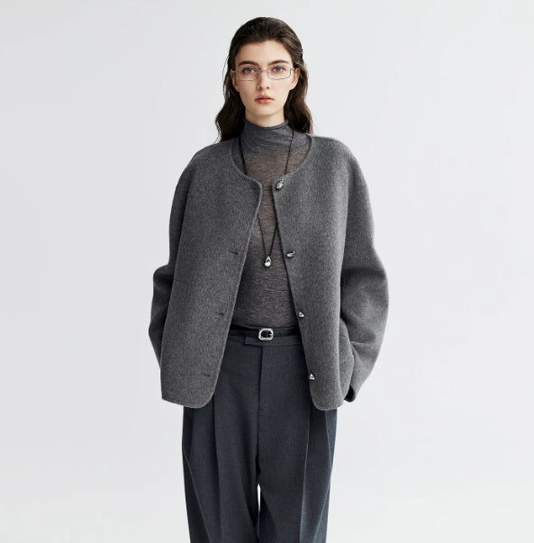 Lässige Damenjacke mit Knopfverschluss - J&B - 9 - Atelier-Zofia