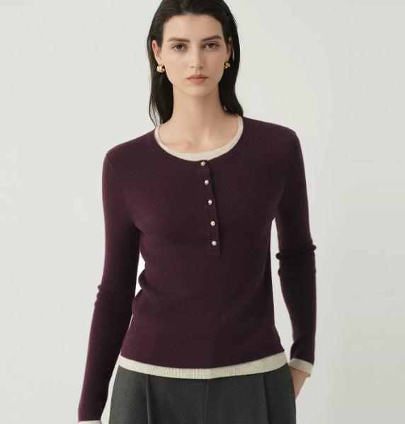Damenpullover mit stilvollem Rippdesign und eleganten Knopfdetails - J&B - 1 - Atelier-Zofia