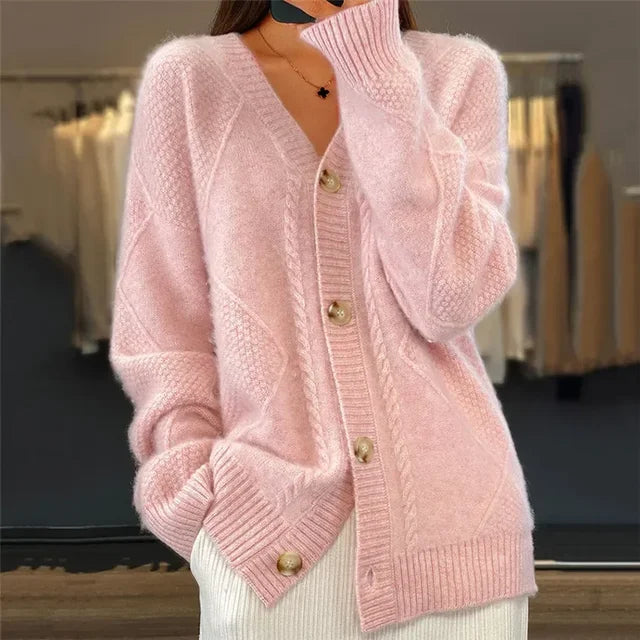 Klassische Damen-Strickjacke – Bequemer Strickpullover mit Knopfdetail und langen Ärmeln - J&B - 3 - Atelier-Zofia