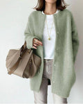 Modische Damen-Strickjacke mit Knopfverschluss und raffinierter Passform - J&B - 2 - Atelier-Zofia