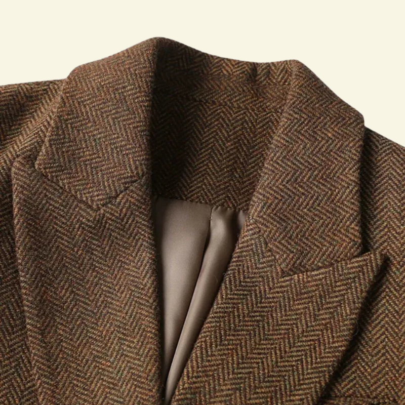 Stylischer Damen-Tweed-Blazer mit tailliertem Schnitt und Gürtel - J&B - 4 - Atelier-Zofia