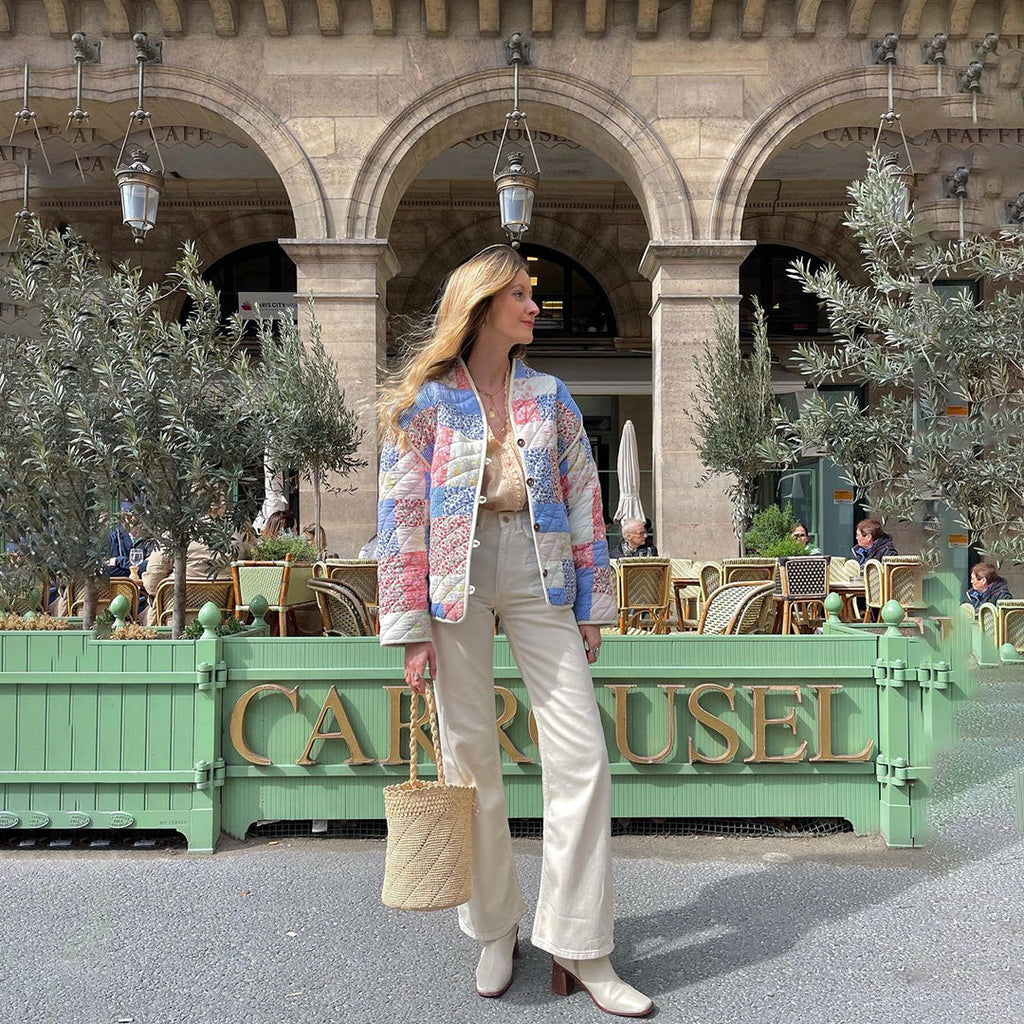 Stilvolle Damenjacke mit floralem Design und lockerer Passform - J&B - 5 - Atelier-Zofia