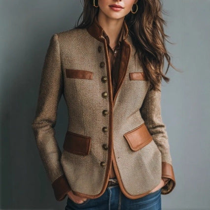Elegante Damen Tweedjacke – Figurbetonte Silhouette mit Kunstleder-Details - J&B - 1 - Atelier-Zofia