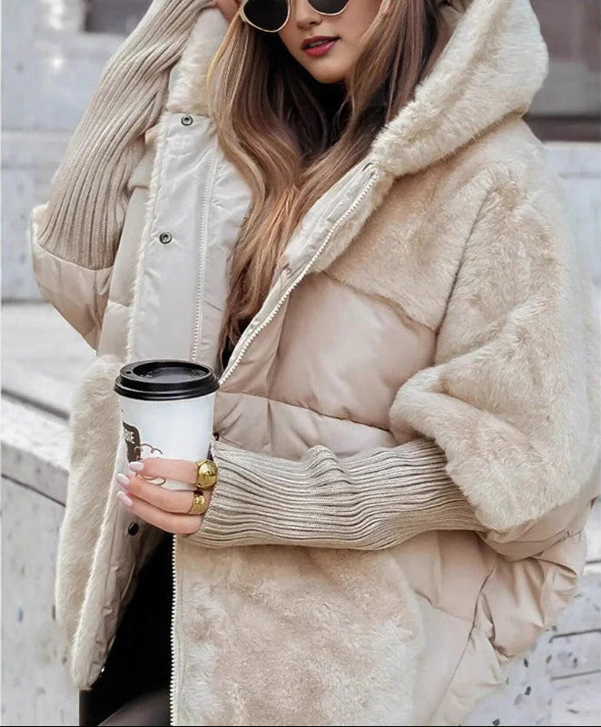 Elegante Damen-Daunenjacke mit Kapuze und luxuriösen Pelzdetails - J&B - 4 - Atelier-Zofia