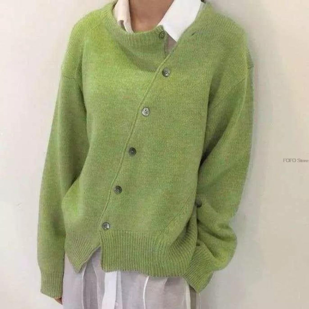 Bequemer Damenstrickpullover mit Knopfverschluss und lässiger Schnitt - J&B - 3 - Atelier-Zofia