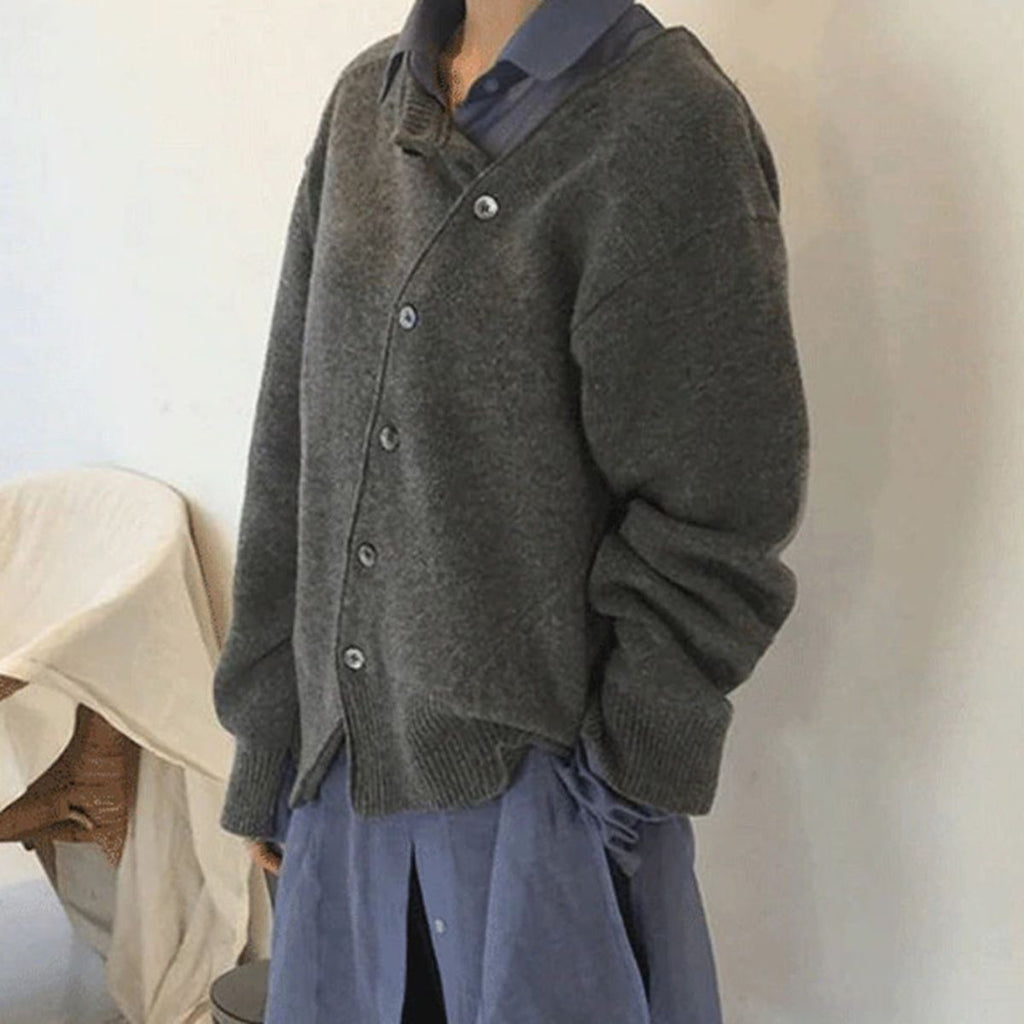 Bequemer Damenstrickpullover mit Knopfverschluss und lässiger Schnitt - J&B - 5 - Atelier-Zofia