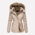 Stylische Damen-Daunenjacke mit Kapuze und kuscheligem Kunstfell - J&B - 2 - Atelier-Zofia