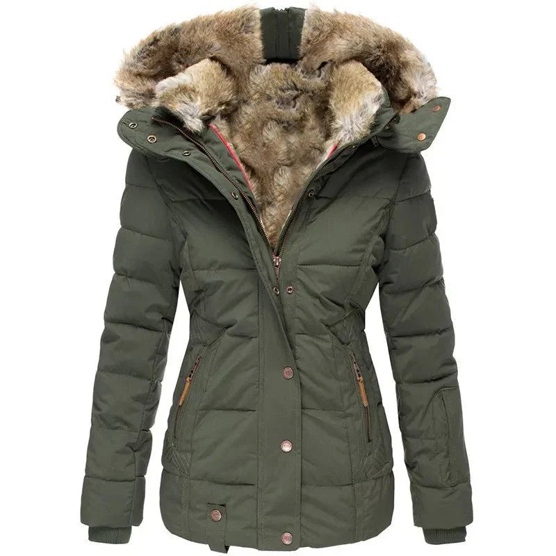Figurbetonte Damen-Winterjacke mit Kapuze – Eleganz und Komfort von J&B - 2 - Atelier-Zofia