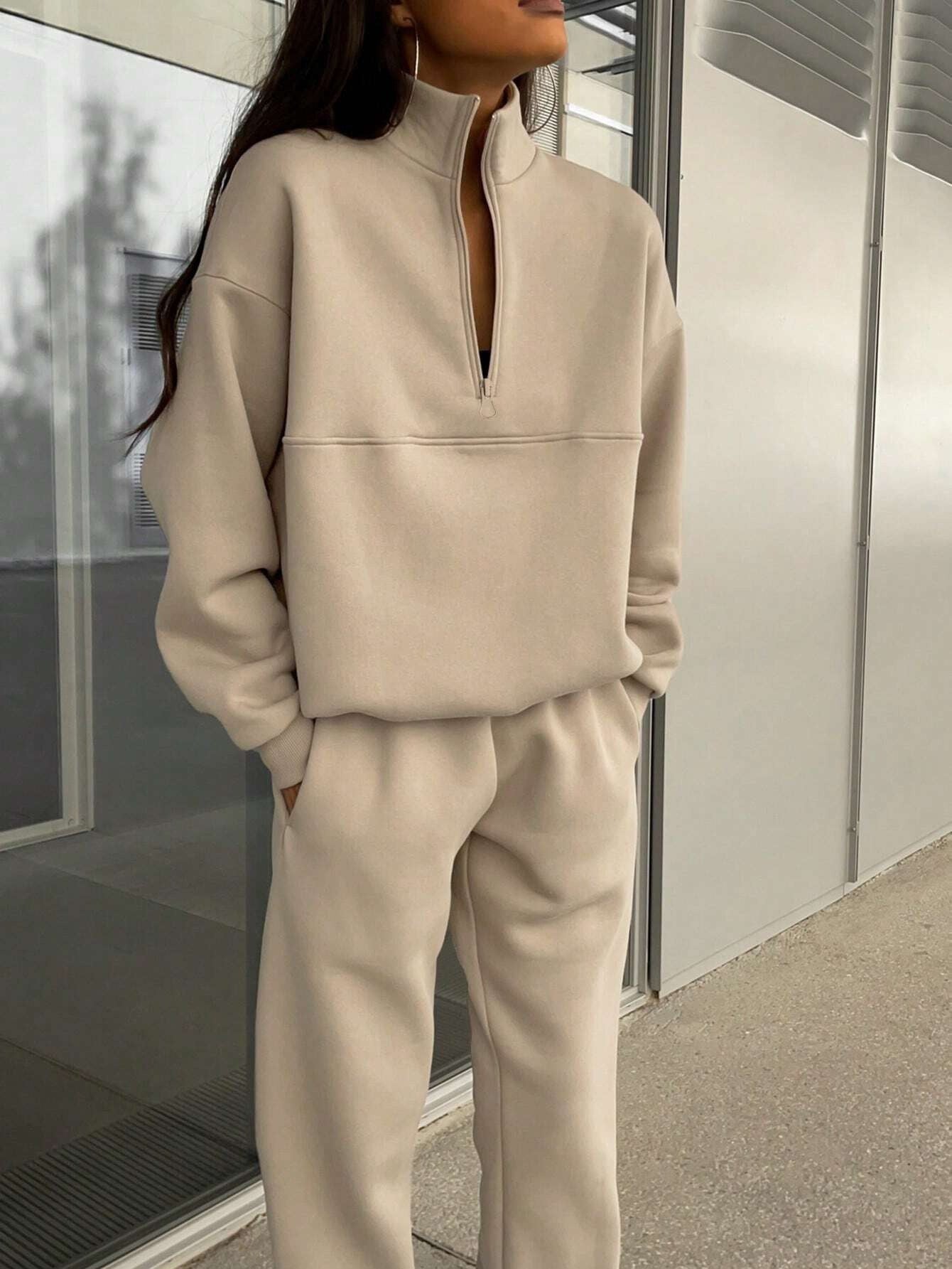 Modisches Oversize-Damen-Set mit Reißverschluss - J&B - 2 - Atelier-Zofia