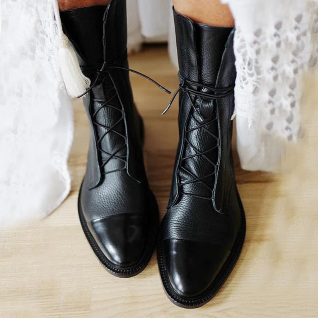 Damen Schnürstiefeletten mit elegantem Glanz - J&B - 1 - Atelier-Zofia