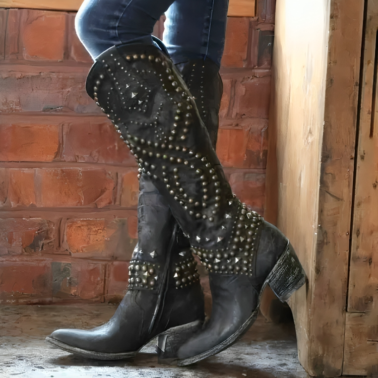 Damen Kniehohe Stiefel im Western-Stil mit Nieten - J&B - 3 - Atelier-Zofia