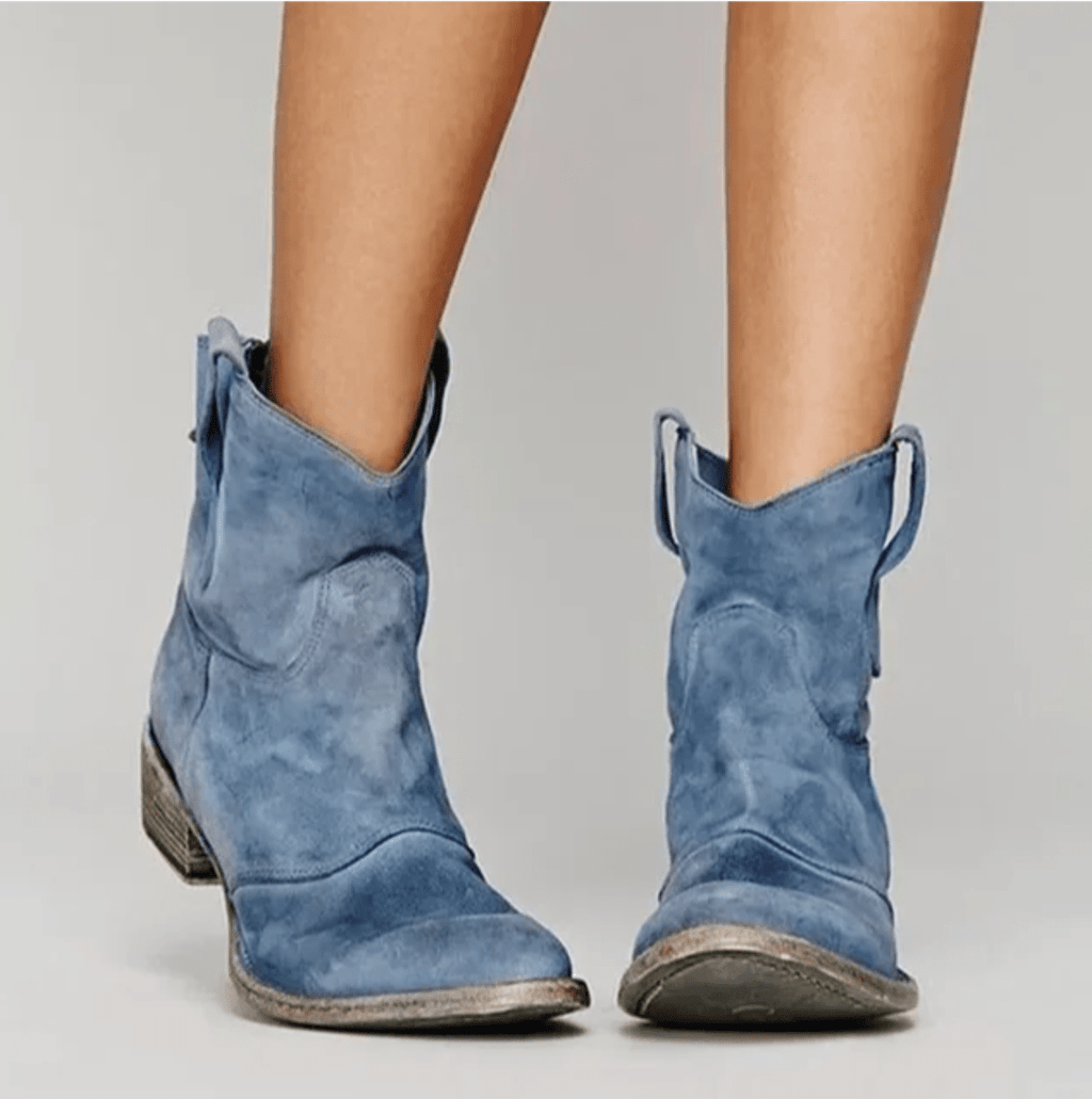 Elegante Damen-Stiefeletten im Western-Stil mit flachem Absatz – J&B - 1 - Atelier-Zofia