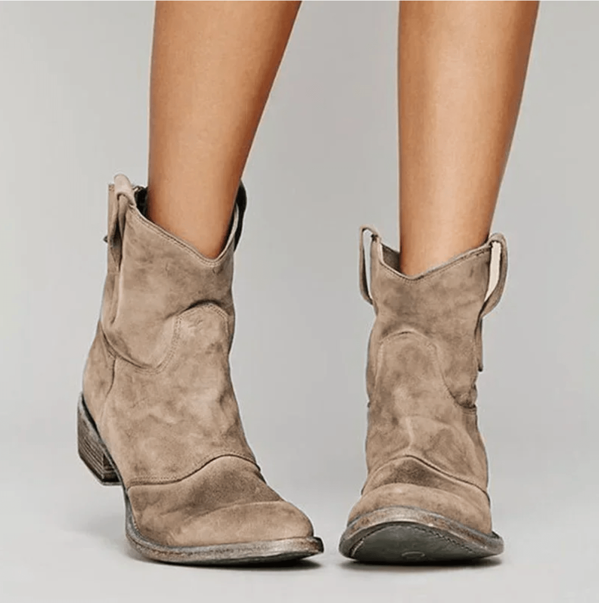 Elegante Damen-Stiefeletten im Western-Stil mit flachem Absatz – J&B - 2 - Atelier-Zofia