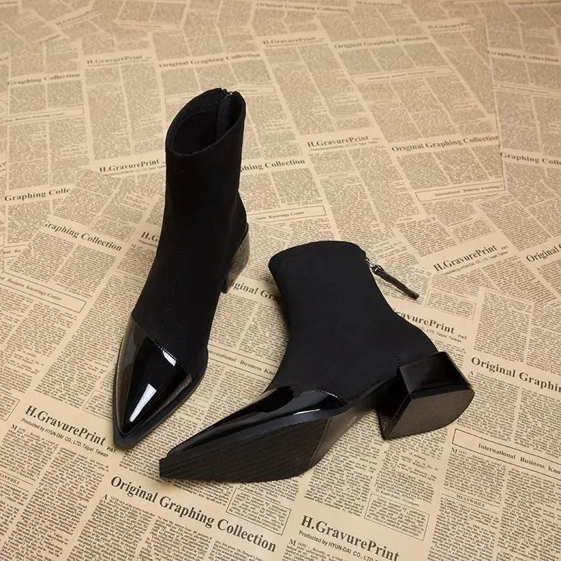 Modische Damen-Stiefeletten mit Blockabsatz und schimmernder Spitze - J&B - 3 - Atelier-Zofia