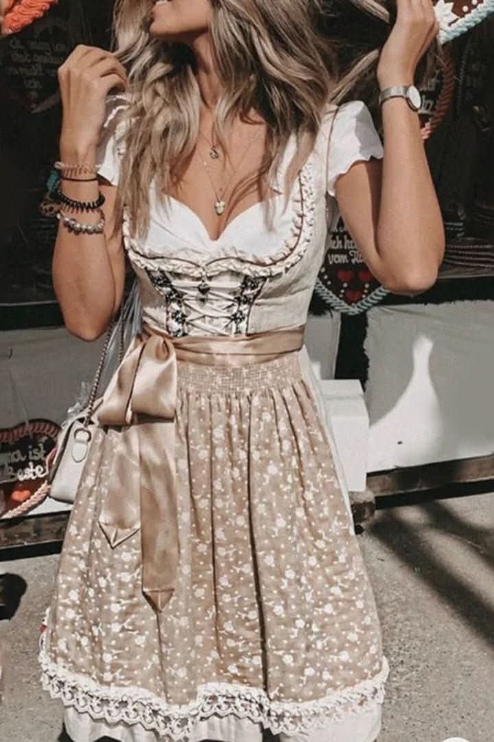 Charmantes Midi-Dirndl für Damen mit kunstvoll verziertem Oberteil und schwingendem Rock - J&B - 3 - Atelier-Zofia