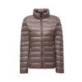 Damen Daunenjacke in taillierter Form mit stilvollem Steppmuster - J&B - 3 - Atelier-Zofia