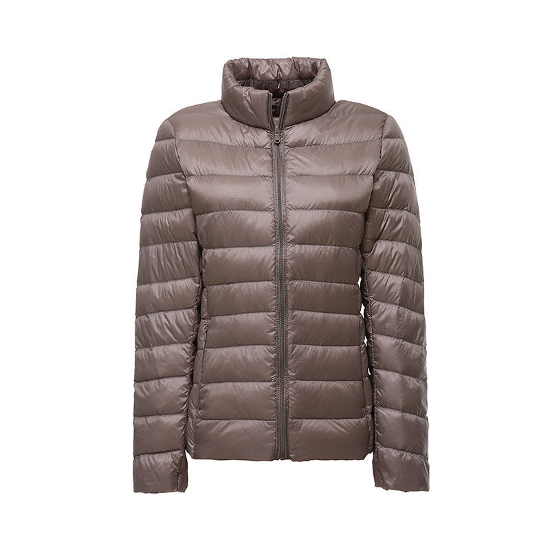 Damen Daunenjacke in taillierter Form mit stilvollem Steppmuster - J&B - 3 - Atelier-Zofia