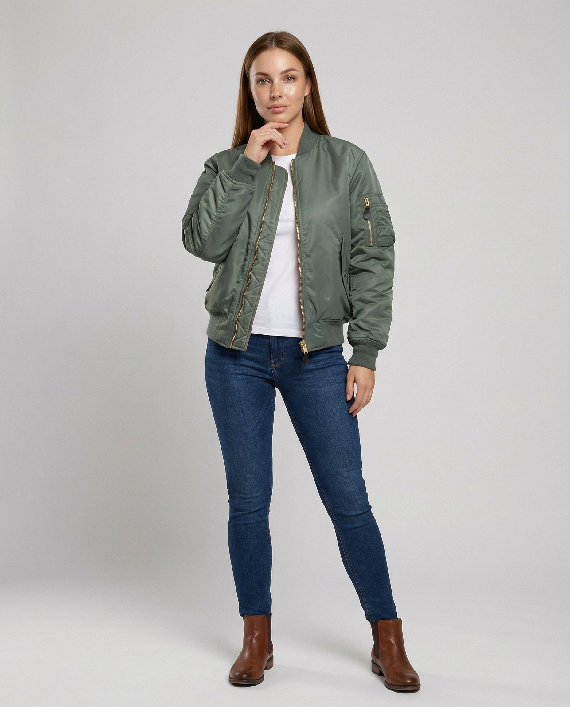 Damen Bomberjacke – Stylische Passform mit praktischen Taschen von J&B - 2 - Atelier-Zofia