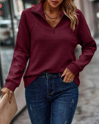 Kuscheliger Damenpullover mit Reißverschlusskragen – Perfekt für den Herbst - J&B - 10 - Atelier-Zofia