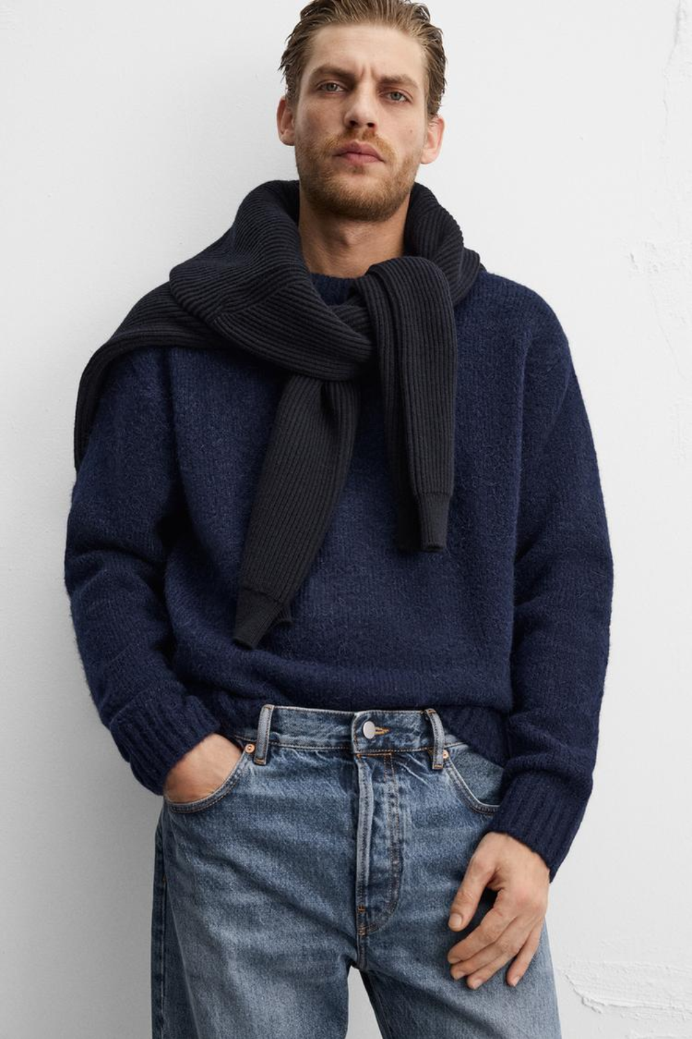 Gemütlicher Herrenpullover mit strukturierter Oberfläche und lässiger Passform - J&B - 1 - Atelier-Zofia