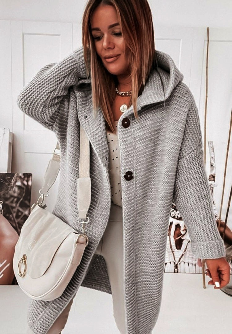 Damen Kapuzen-Strickjacke im Oversize-Stil mit strukturierten Details - J&B - 9 - Atelier-Zofia