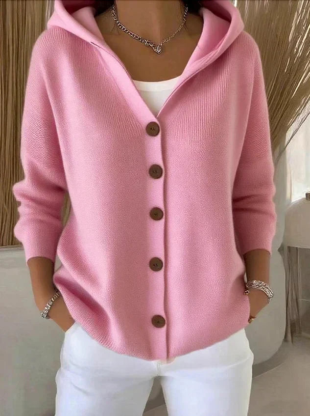 Elegante Damen-Strickjacke mit Kapuze, weicher A-Linien-Form und Knopfdetail - J&B - 1 - Atelier-Zofia