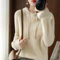 Damen-Hoodie mit lässiger Silhouette und verstellbarem Kordelzug - J&B - 1 - Atelier-Zofia
