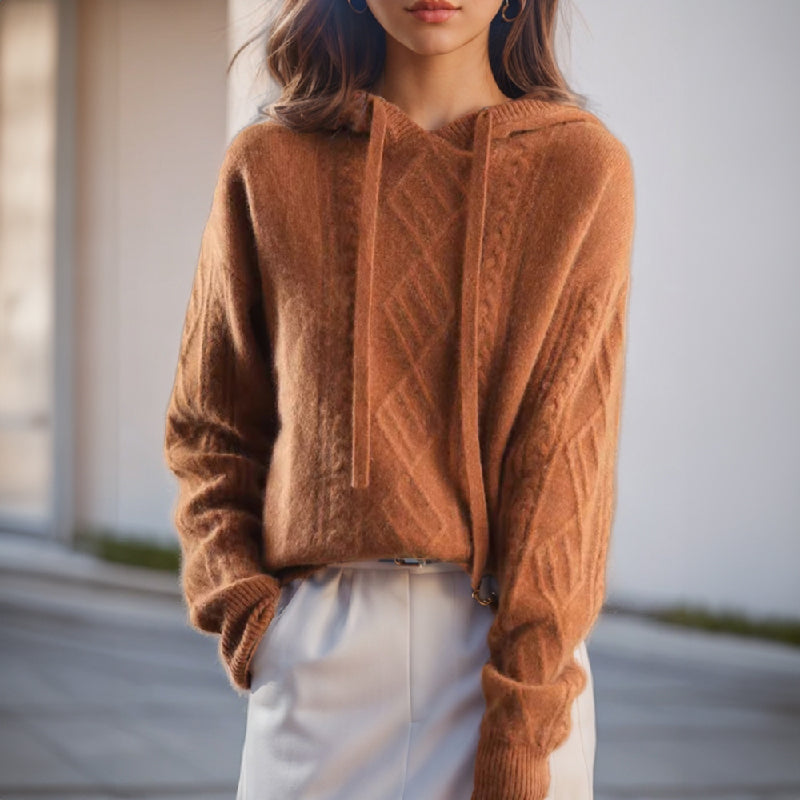 Stylischer Damen Kapuzenpullover mit Zopfstrick in oversized Passform - J&B - 1 - Atelier-Zofia