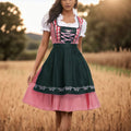 Elegantes Dirndl für Damen mit traditioneller Schürze und schmeichelnder Silhouette - J&B - 1 - Atelier-Zofia