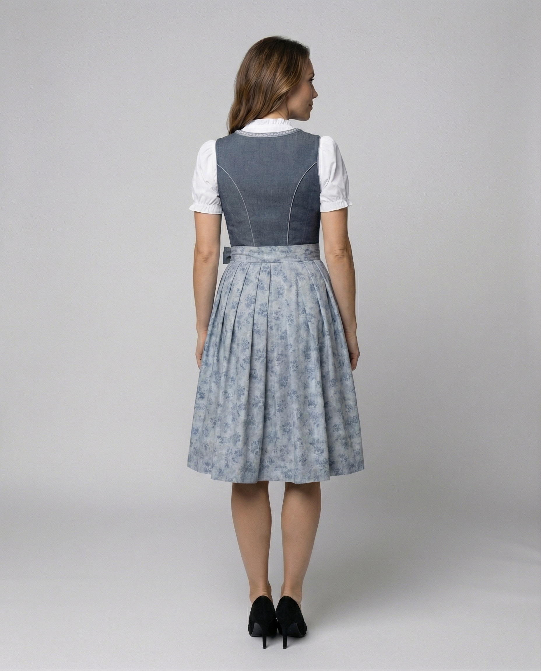 Elegantes Dirndl für Damen – Stilvolle Passform für besondere Anlässe - J&B - 4 - Atelier-Zofia