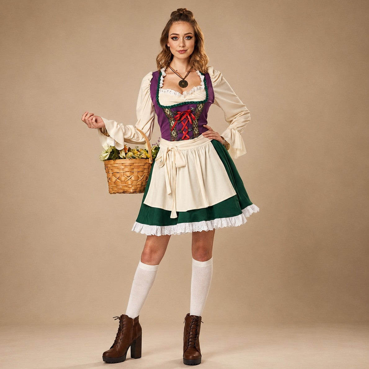 Traditionelles Damen-Dirndl mit stilvollen Akzenten - J&B - 4 - Atelier-Zofia