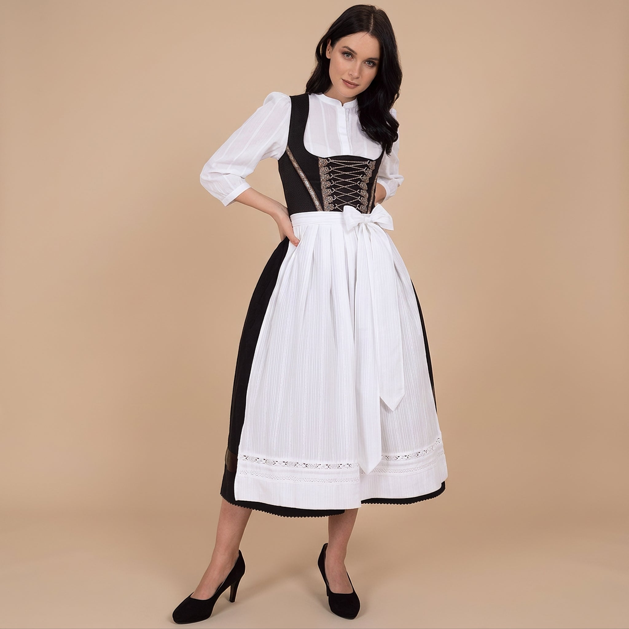 Dirndl Damen mit langen Ärmeln und charmantem Schnürdetail | A&Z - 4 - Atelier-Zofia