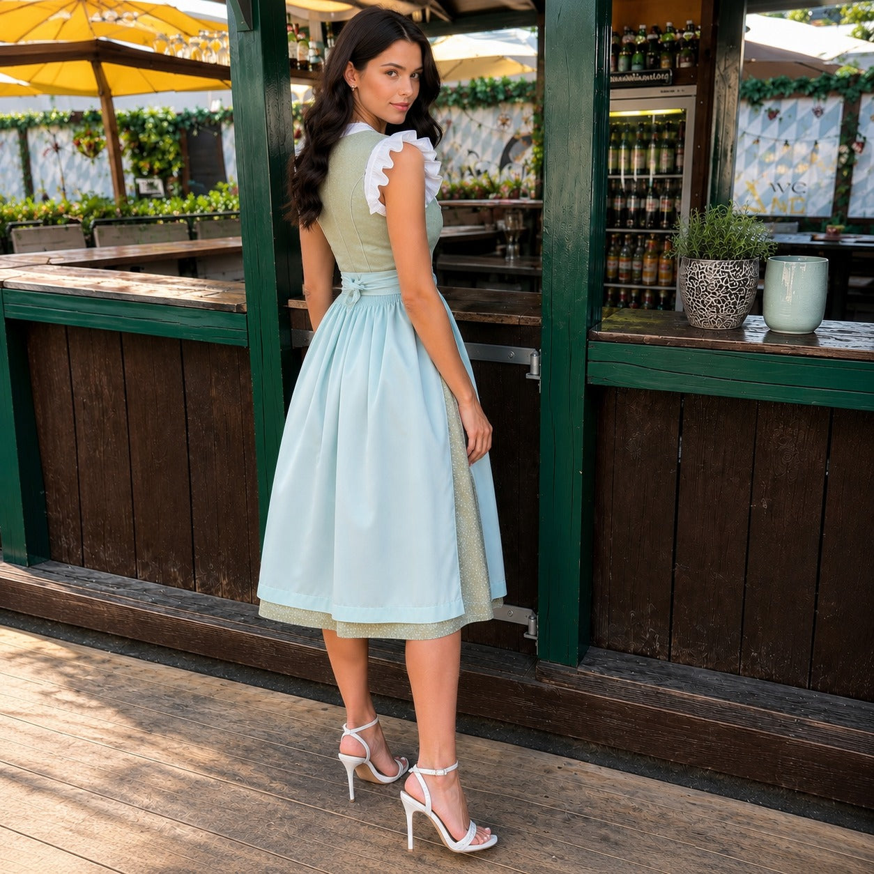 Dirndl Damen mit Rüschenärmeln und taillierter Silhouette | A&Z - 2 - Atelier-Zofia